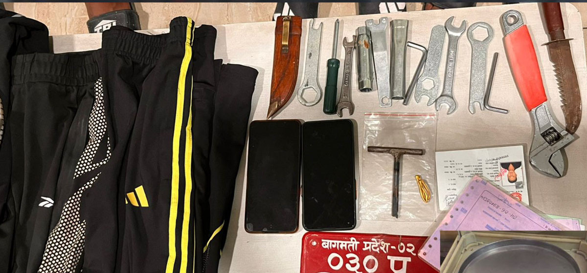 काठमाडौँमा सिक्री लुटेरा गिरोह सक्रिय: हतियार र सुनसहित ५ जना पक्राउ