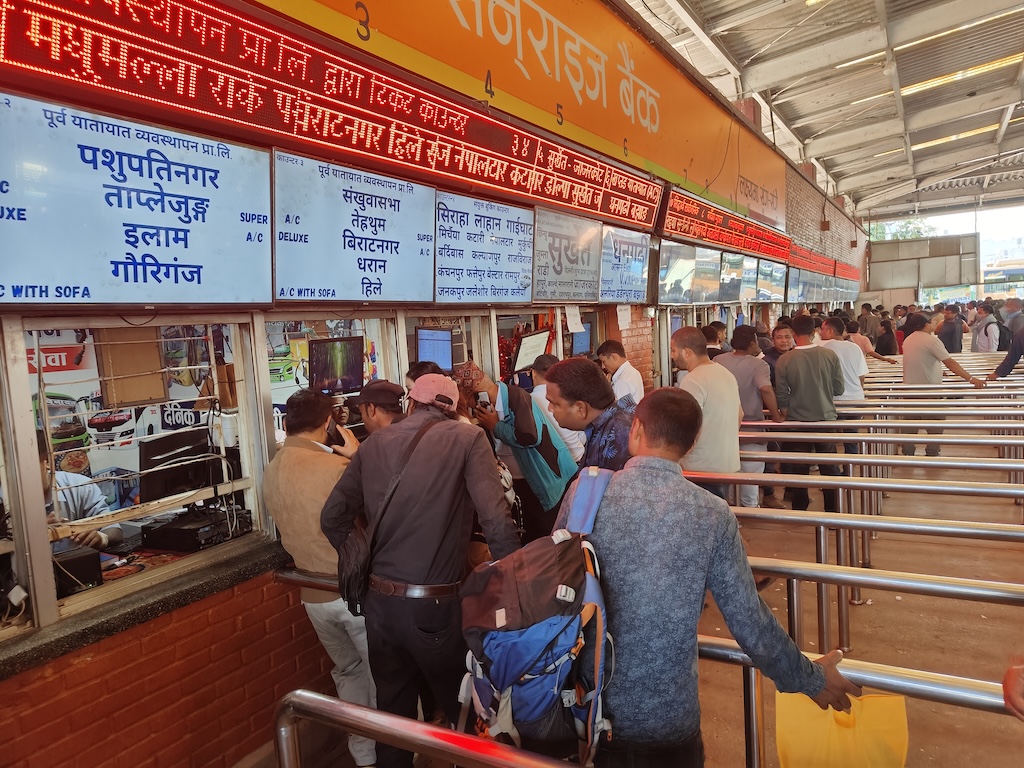 उपत्यकाबाट पाँच लाख यात्री दसैं मनाउन घर फर्किए