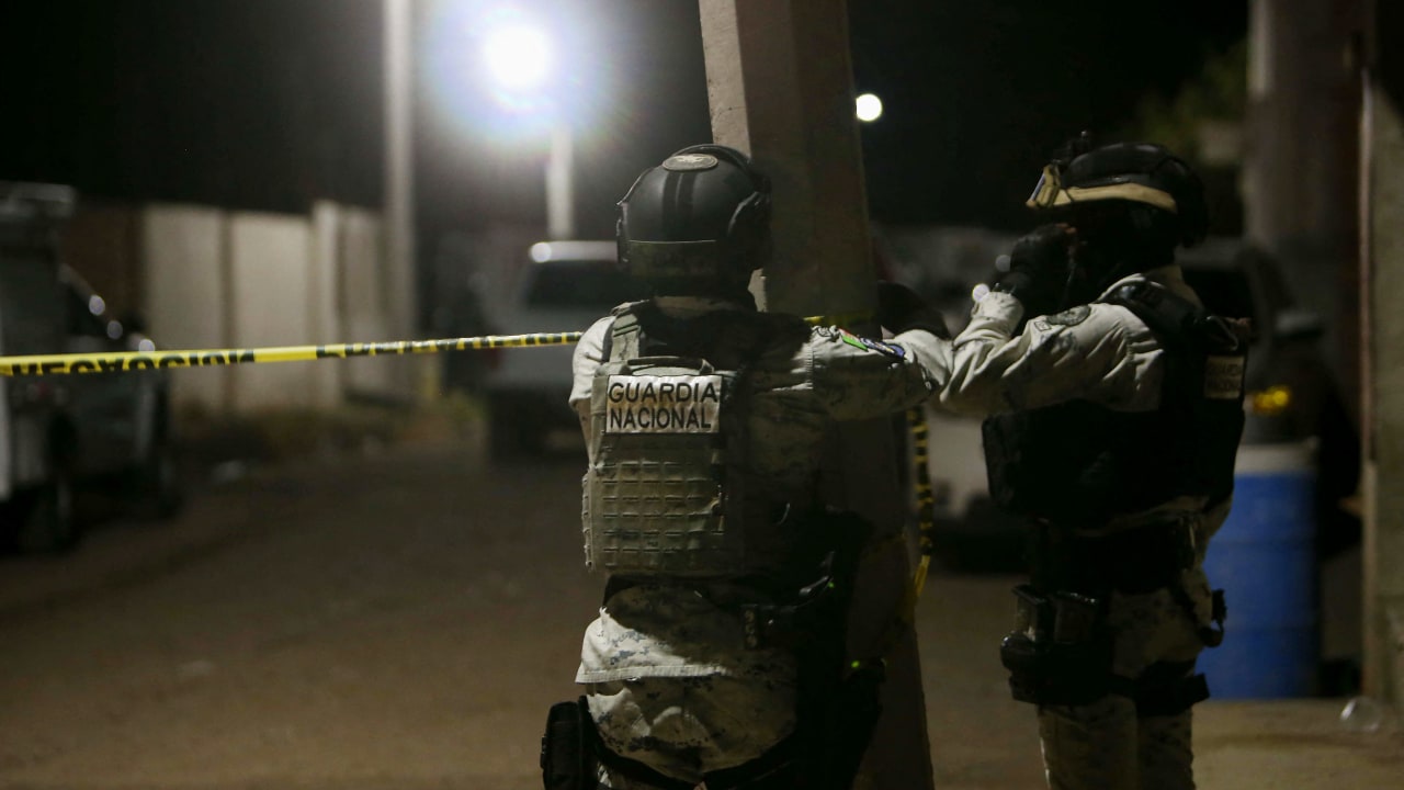 मेक्सिकोको फुटबल मैदानमा भएको आक्रमणमा ११ जनाको मृत्यु