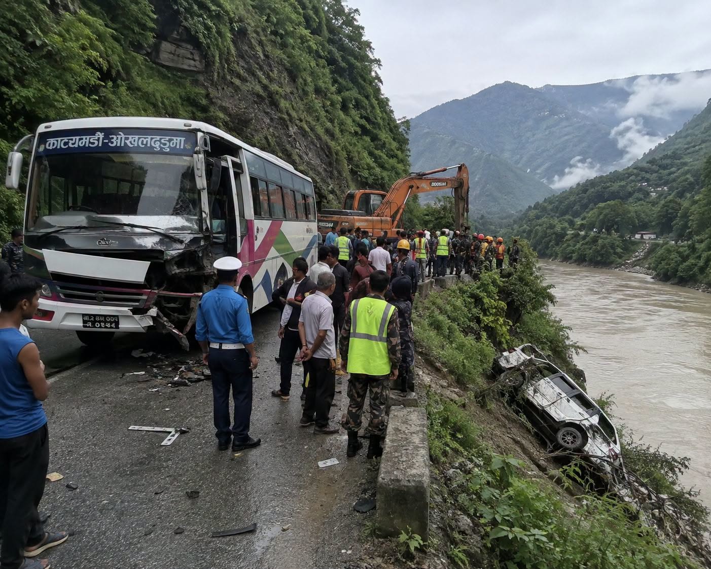 बसको ठक्करपछि कार सुनकोशीमा खस्यो, चार जना बेपत्ता