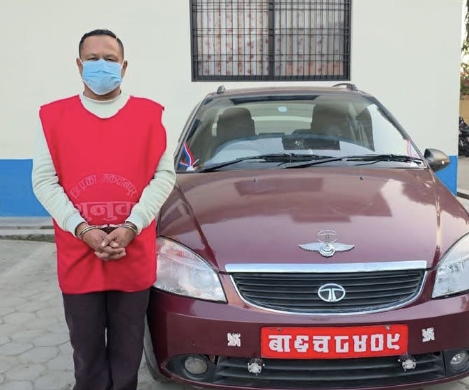 मापसे चेकिङका क्रममा ट्राफिक प्रहरीलाई घिसारेर भाग्ने कार चालक पक्राउ