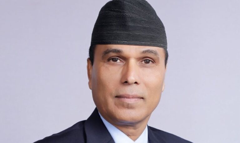 पूर्वमन्त्री पाण्डेसहित दुई जना पक्राउ