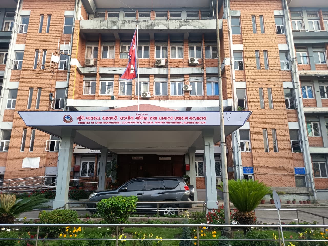 विदेशी आवासीय अनुमति लिएका कर्मचारीलाई कारबाही सिफारिस