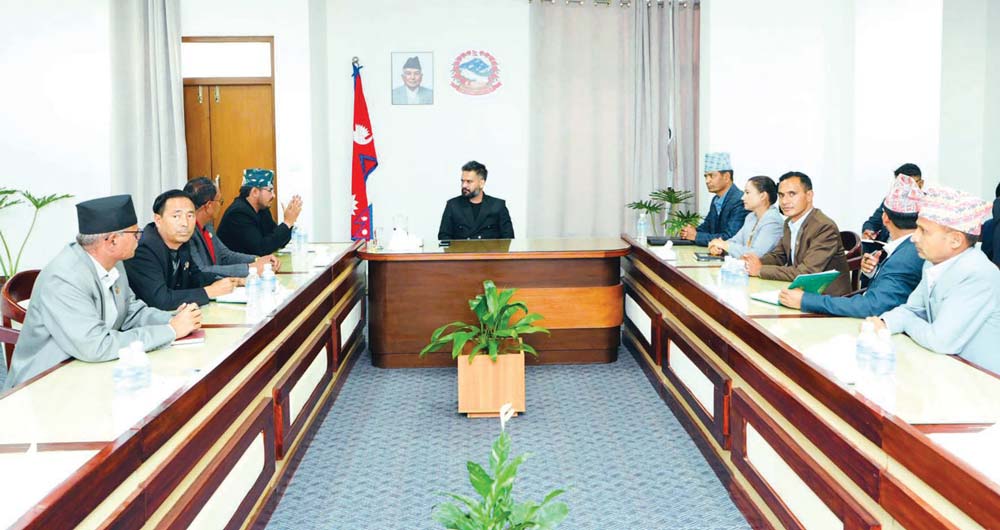 सांसदसँग प्रधानमन्त्री  ‘सुशासन पहिलो प्राथमिकता’