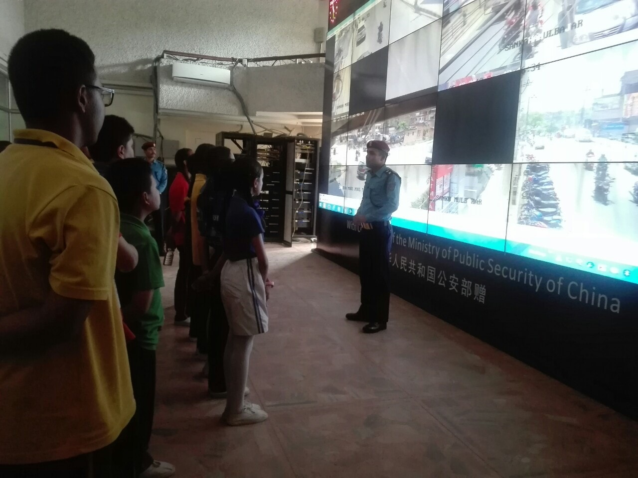 ट्राफिक नियम उल्लंघन गर्ने ४ हजार ३ सय १४ जना चालक CCTV को सहायताबाट ट्राफिक प्रहरीको कारबाहीमा