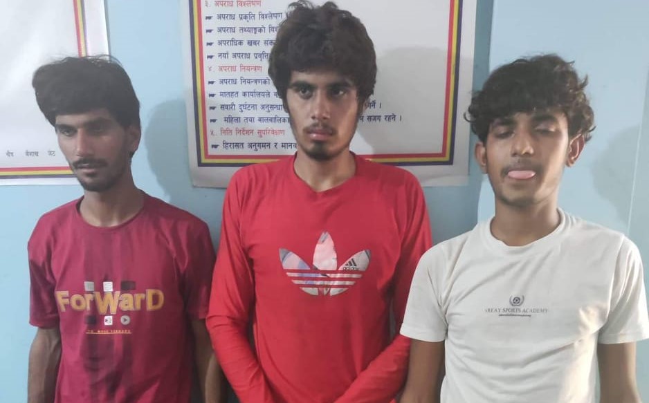 कैलालीमा सरकारी कर्मचारीलाई निर्घात कुटपिट गर्ने तीन भारतीय लुटेरा पक्राउ